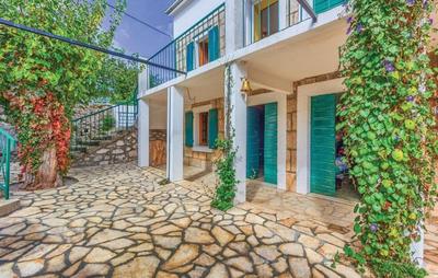 Holiday home Perunika