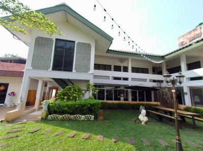 Moon Fox CaféInn Art & Gallery