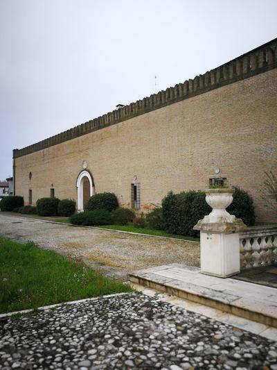 Barchessa Villa Volpi con Parco