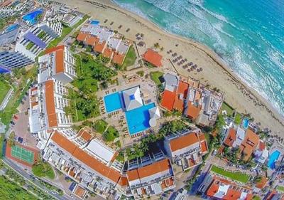 Solymar Condo Beach Resort by Casago