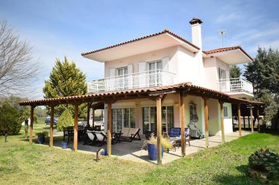 Villa close to the beach