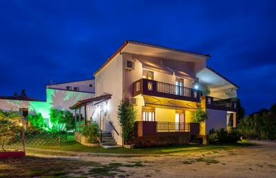 Tsamakdas House