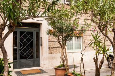GuestHost - Vatican Museums Cozy Flat x4