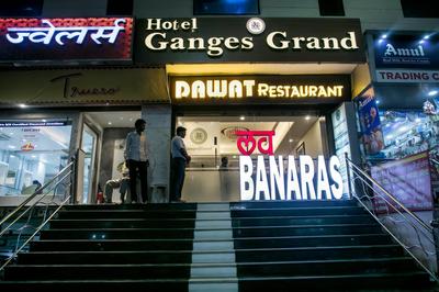 Hotel Ganges Grand - 600m from Kashi Vishwanath Temple