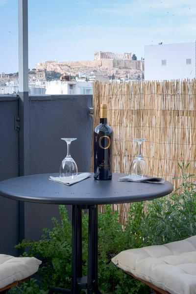Spot, the Acropolis view!