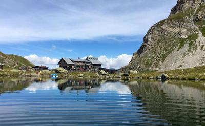 Chalet West
