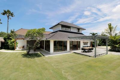 Amazing 3 Bedrooms Villa Canggu