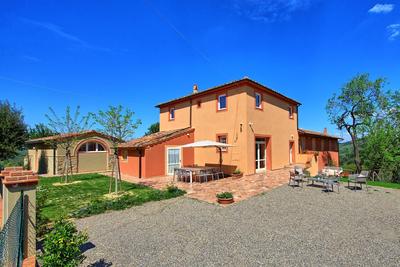 Villa Bonriposo by PosarelliVillas