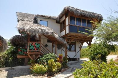 Azuluna Ecolodge