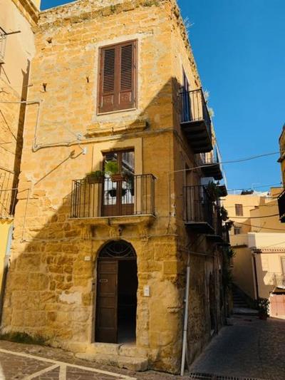 Piano di Gamez Apartments