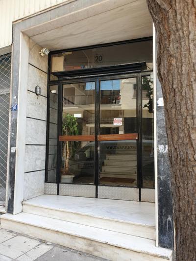 COZY APT NEXT TO METRO AND CLOSE TO ACROPOLIS!