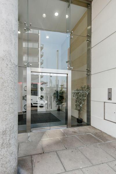 London Canary Wharf Riverside Penthouse Apartment