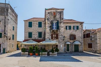 Central Apartment Castle Cippico