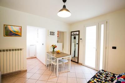 Sant Orsola Apartment by Lesdomus
