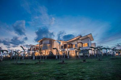 SkyeBay Club - Silver Pavilion