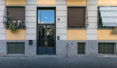 Bright House in Milan