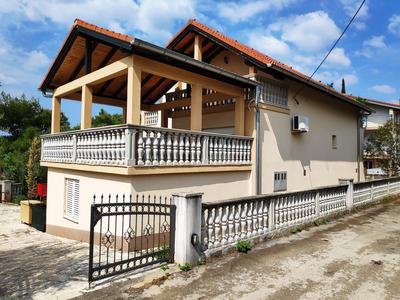 VILLA PUNTA BLAVA - beach front, ideal for kids, large terraces with sea view, internet, Netflix, no pets allowed, 3Kw EV ch