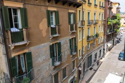 Domus Verona - Accogliente residenza Rocchetto a 25mt da Piazza Erbe
