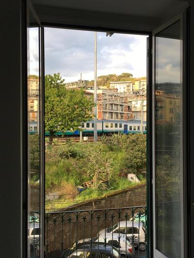 STATION'S WINDOWS