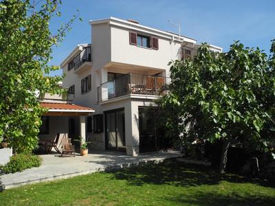 DAMIR MORE Apartment with terrace