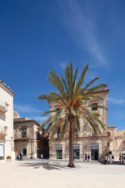 44 Steps - Enjoy Noto