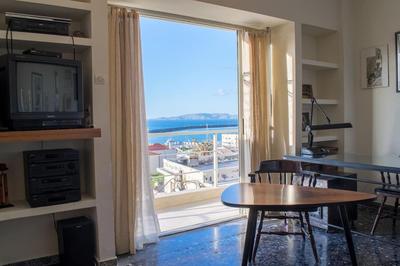 Seafront Apartment in City Center