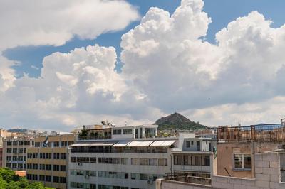 Amazing Apartments @ Monastiraki Subway Station