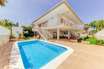 Beach Villa Catalina by Sealand Villas