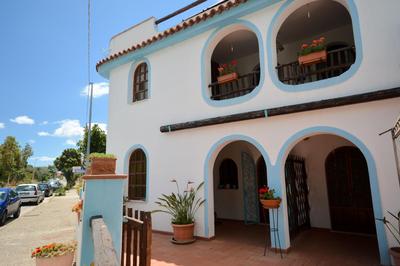 Villa Dessena Guest House