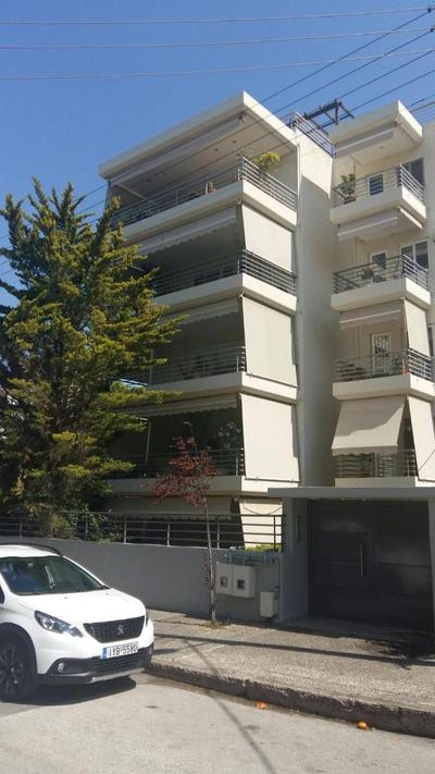 Family getaway, spacious and luxurious, sea view, terrace, 5 minutes from Voula beach, 30min from Athens center