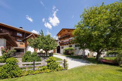 Strasserhof tenuta-Weingut