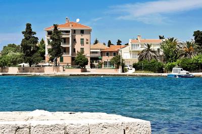 Villa Hresc M