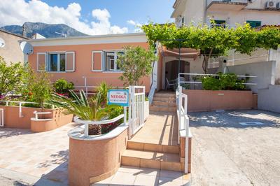 Villa Nedika