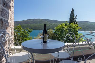 Riva Residence