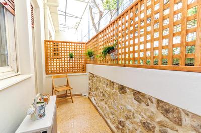 The Elegant. Spacious city center apartment.