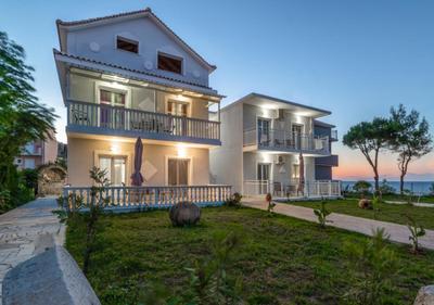 Villa Antonis deluxe apartments