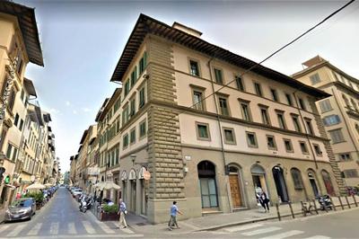 Historic Center apartment - Next to the river, all attractions - By LikeHomeFlorence