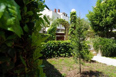 AMI apartments