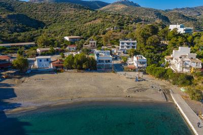Beach Front Condo South Crete