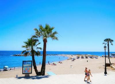 Beachfront Luxury Apartment, Puerto Banús, Marbella