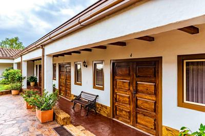 Hotel Estrella Del Monte