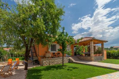 Bella Casa