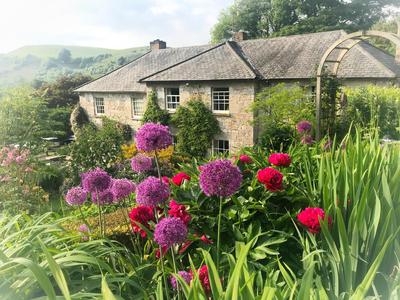 Pen-Y-Dyffryn Country Hotel