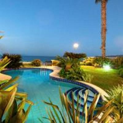 SeaRene Deluxe Seafront Maisonette