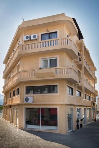 Porfyris Studios and Apartments