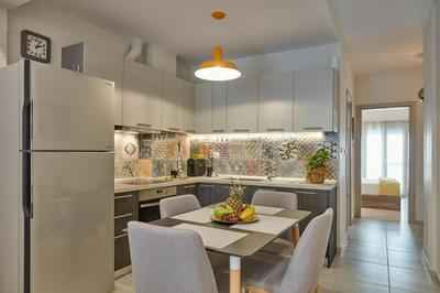 F & B Collection - Flat for 4