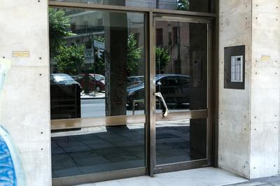 Best House, Larisis Metro, Athens