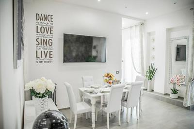 NEW MOON LUXURY APARTMENT