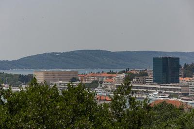 Enjoy Split, new apartment in the center with a private garden