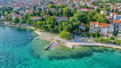 Apartments Meštrović with heated swiming pool- near Split